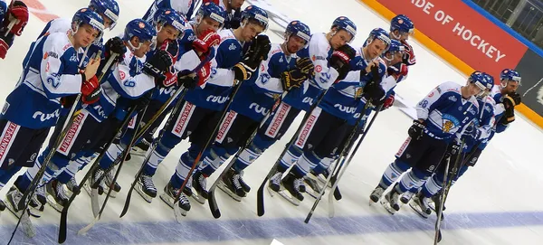 ����: ������� ������ � Rhl 2005