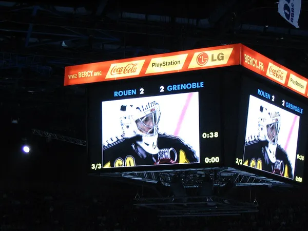 ����: ��� �� NHL07 PSP!!!