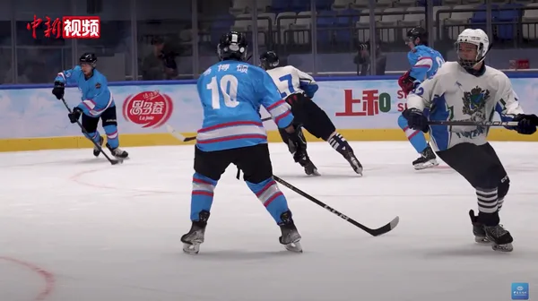 ����: NHL2000