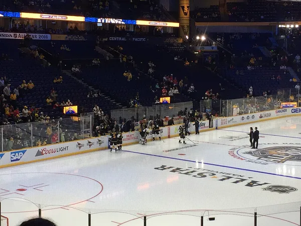 Тема: NHL Eastside Hockey Manager